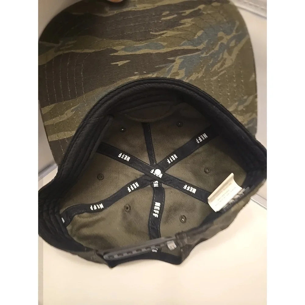 Neff 70s Inspired Camo Flat Bill Baseball Hat Snapback Skater One Size Pre Owned - Picture 3 of 3